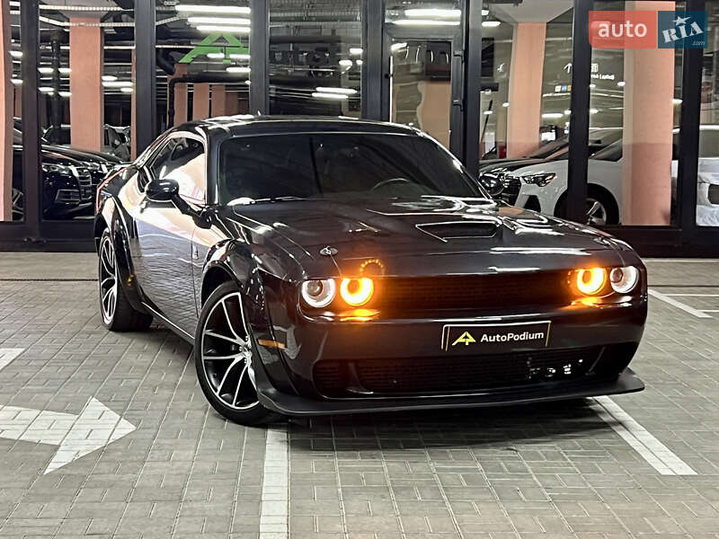 Dodge Challenger (2016)