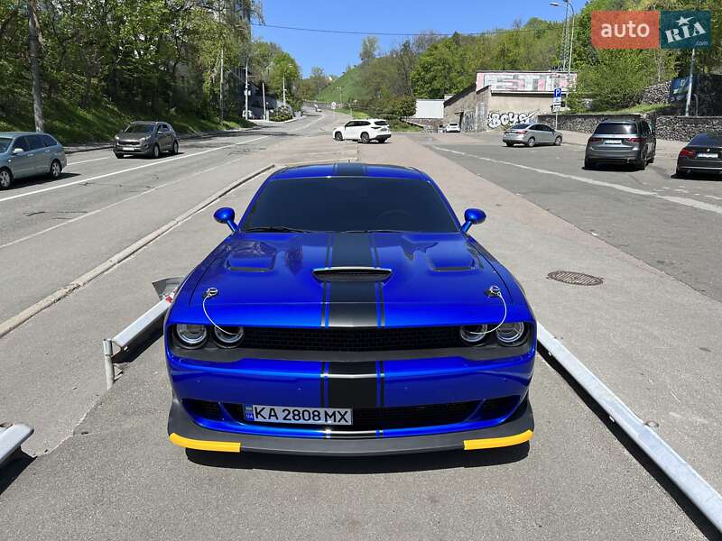 Dodge Challenger (2022)