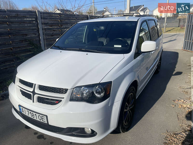 Dodge Grand caravan (2017)