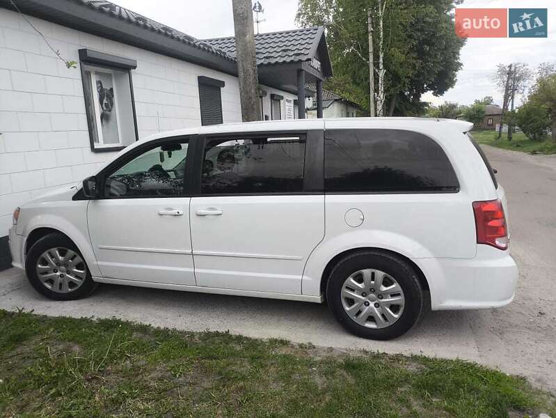 Dodge Grand caravan (2017)