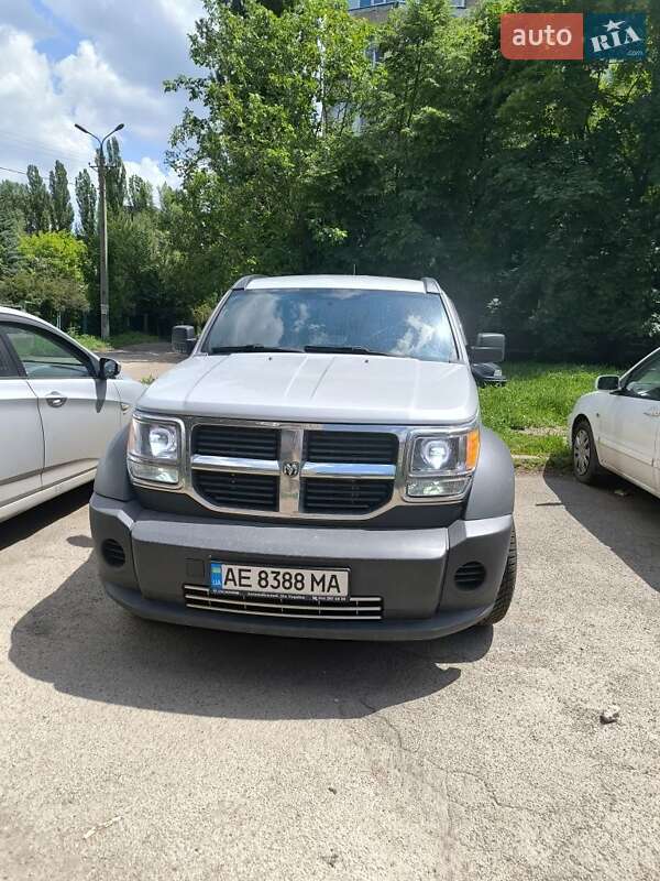 Dodge Nitro (2008)