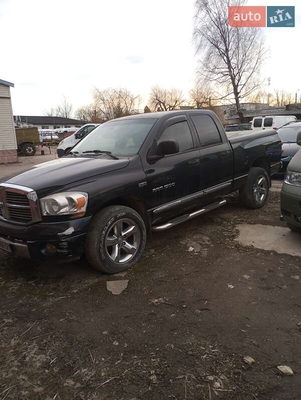 Dodge Ram 1500 (2007)