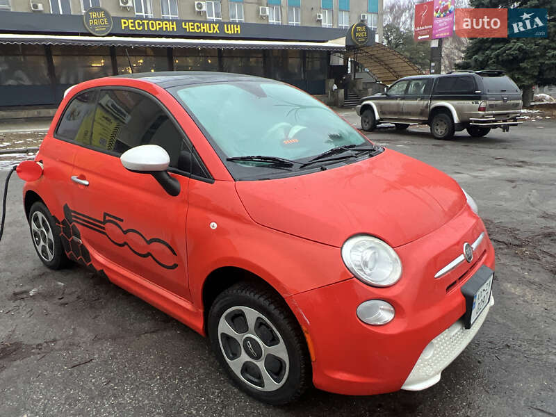 Fiat 500e (2013)