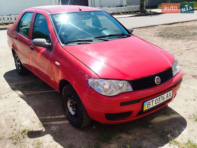 Fiat Albea (2011)