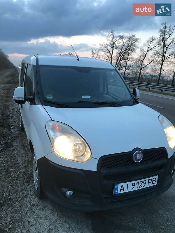 Fiat Doblo (2012)