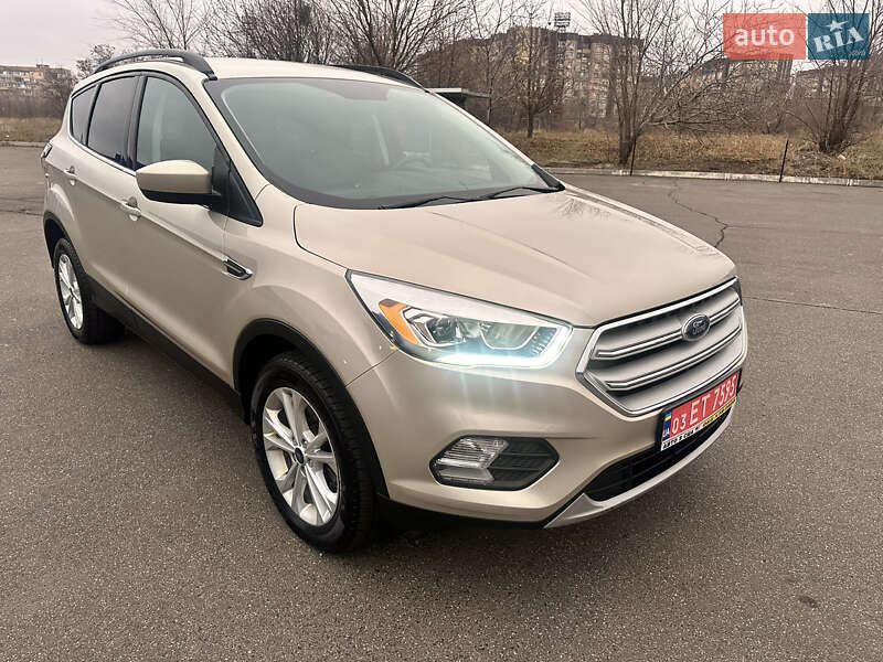 Ford Escape (2017)