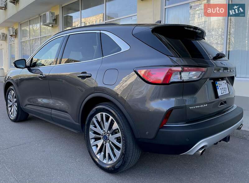 Ford Escape (2020)