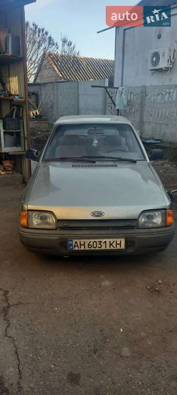 Ford Escort (1986)