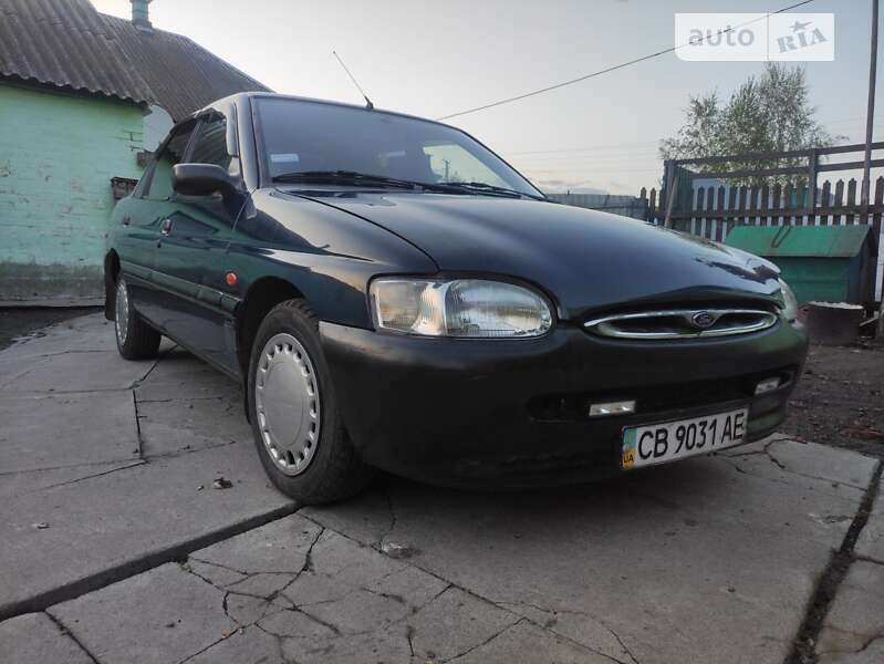 Ford Escort (1996)