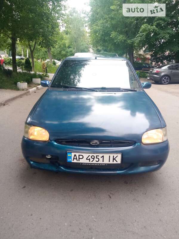 Ford Escort (1995)