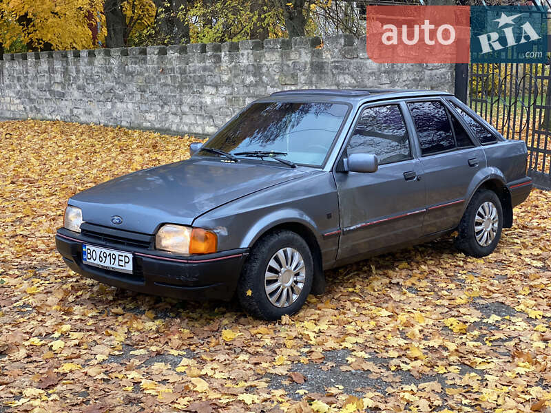 Ford Escort (1989)