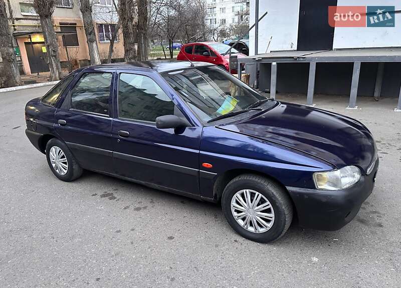 Ford Escort (1997)