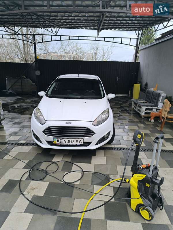 Ford Fiesta (2014)