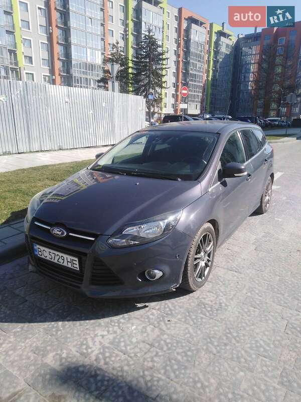 Ford Focus (2012)