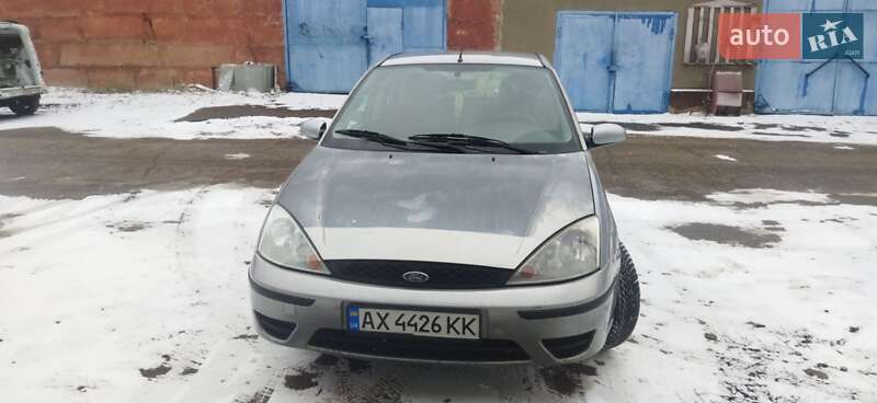 Ford Focus (2003)