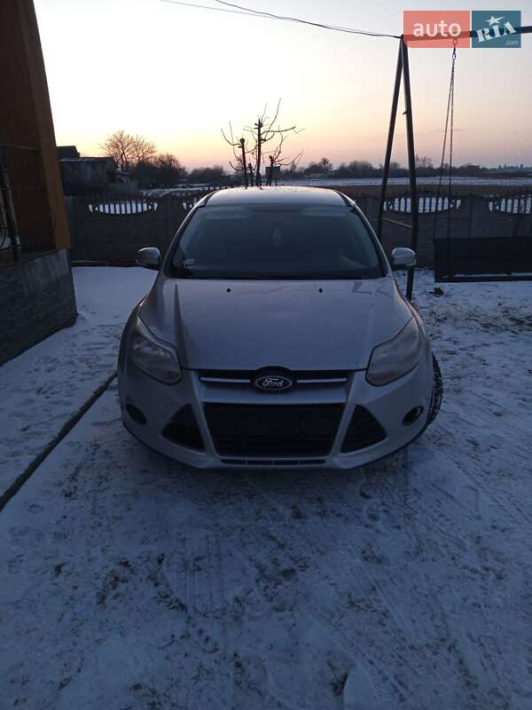 Ford Focus (2011)