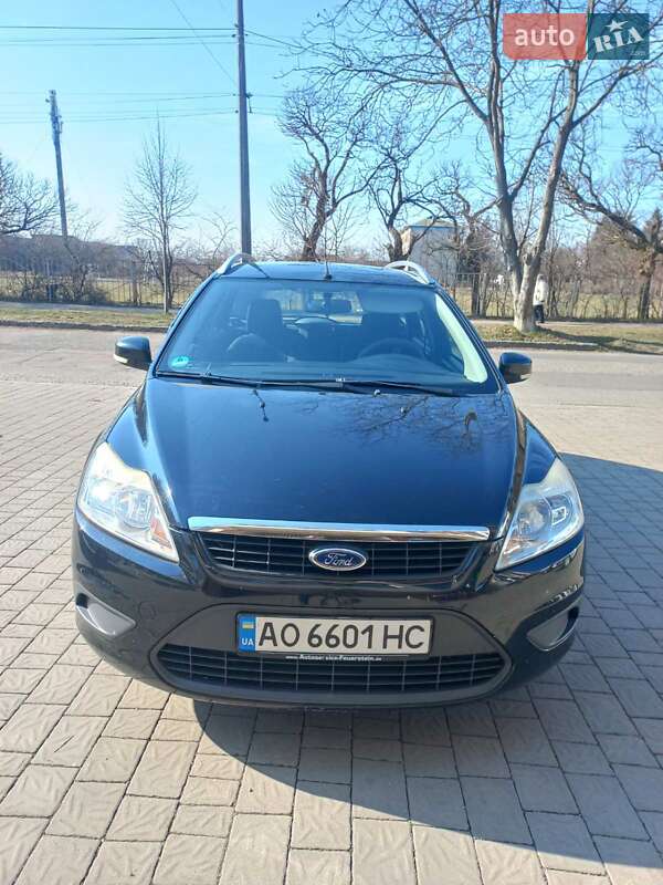 Ford Focus (2010)