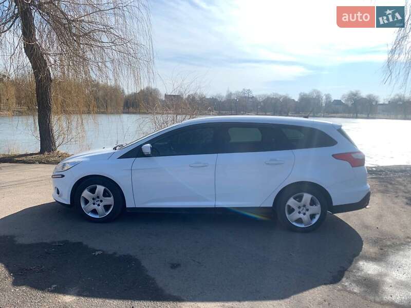 Ford Focus (2012)