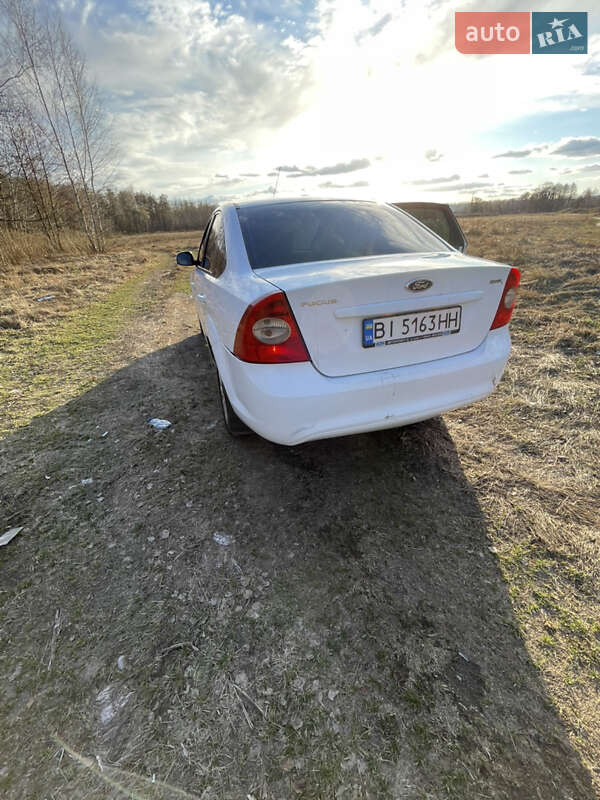 Ford Focus (2011)
