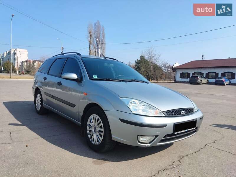 Ford Focus (2003)