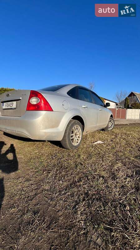 Ford Focus (2008)