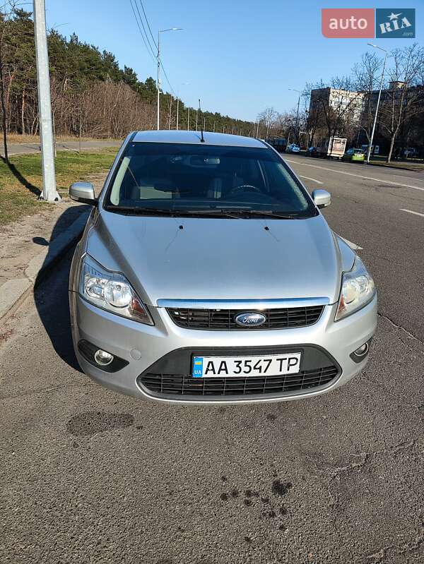 Ford Focus (2010)