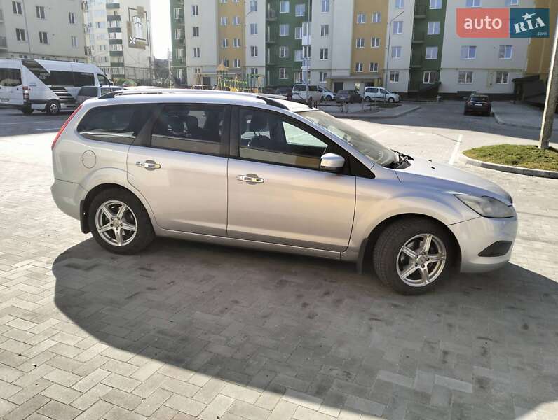Ford Focus (2008)