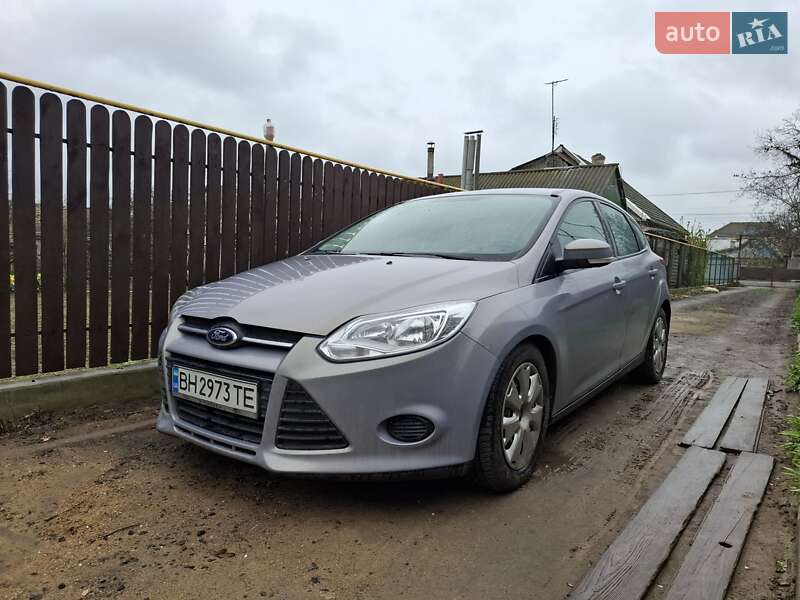 Ford Focus (2012)