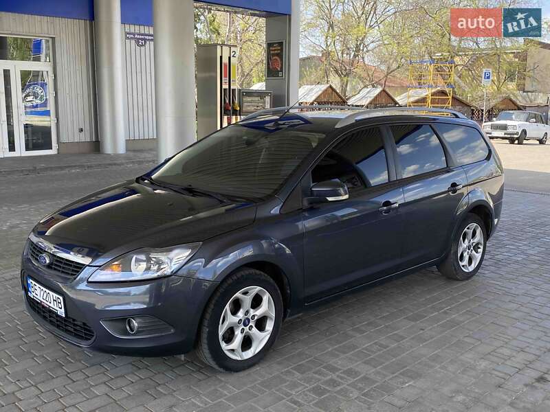 Ford Focus (2010)