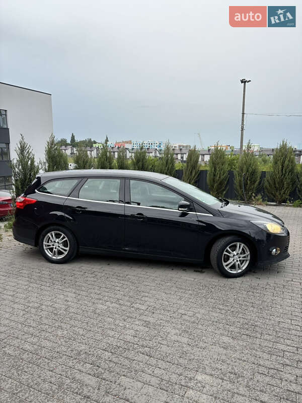 Ford Focus (2011)