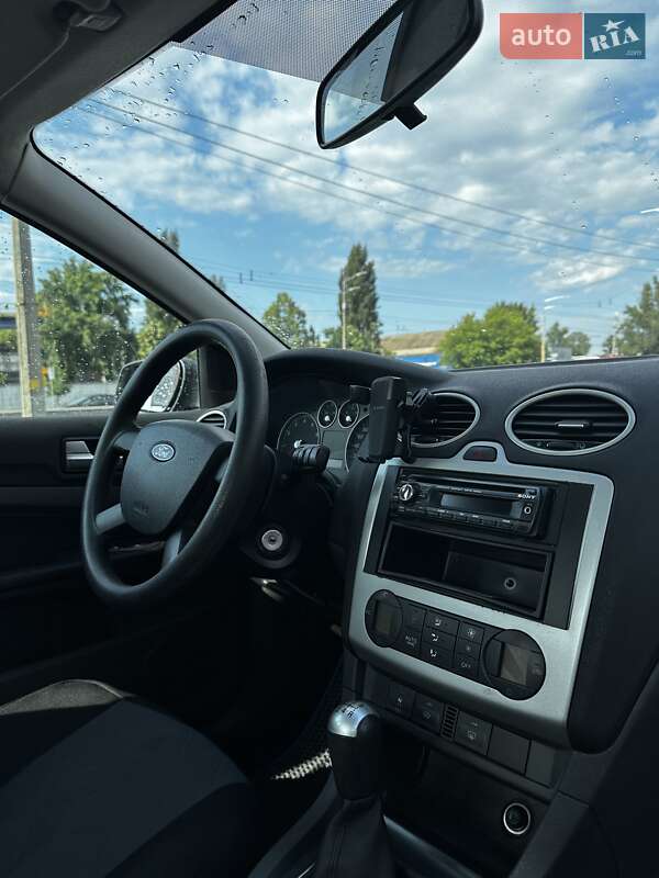 Ford Focus (2006)