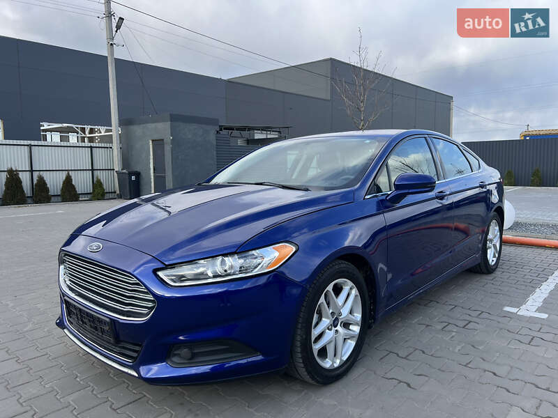 Ford Fusion (2015)
