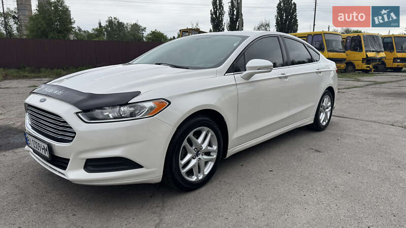 Ford Fusion (2013)