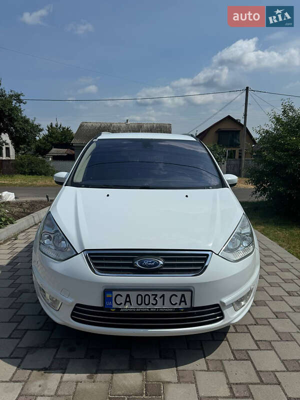 Ford Galaxy (2011)