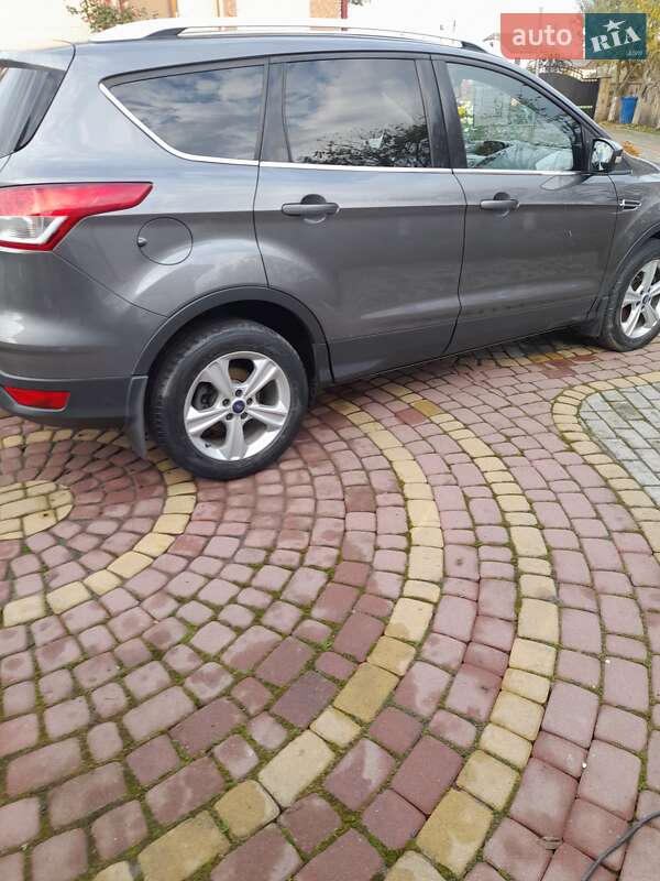 Ford Kuga (2014)