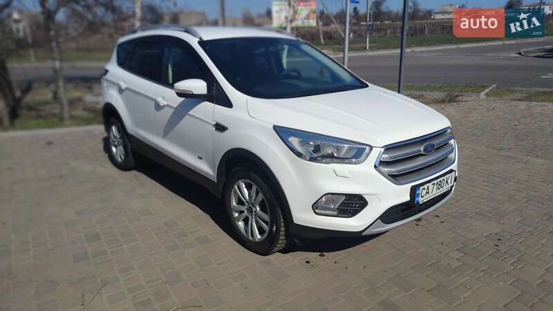 Ford Kuga (2017)