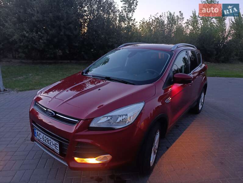 Ford Kuga (2015)