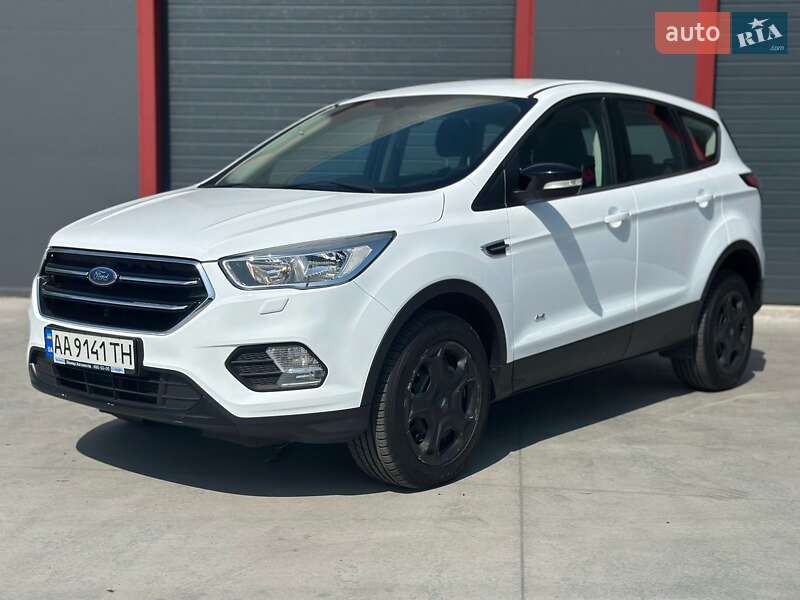 Ford Kuga (2017)