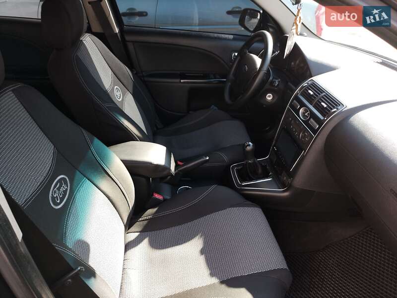 Ford Mondeo (2006)