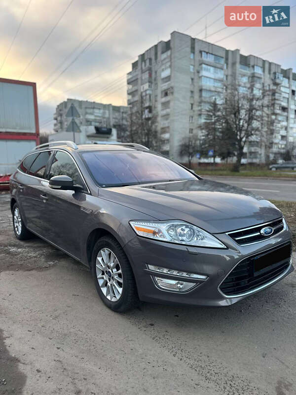 Ford Mondeo (2011)