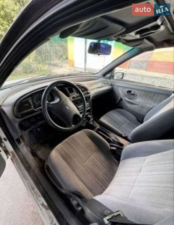 Ford Mondeo (1993)