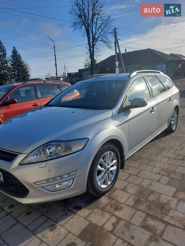 Ford Mondeo (2011)