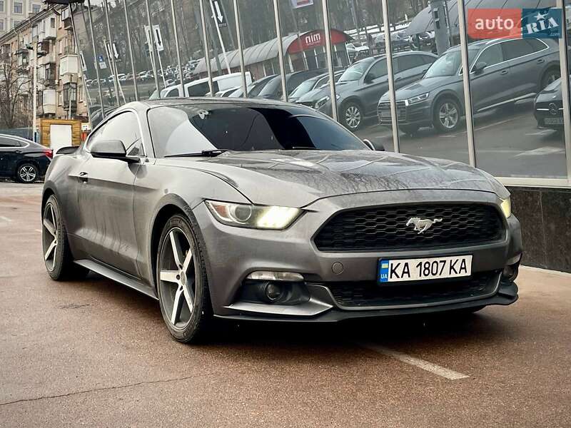 Ford Mustang (2015)