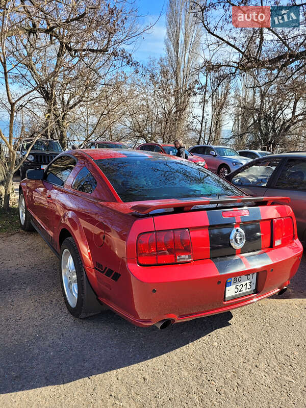 Ford Mustang (2006)