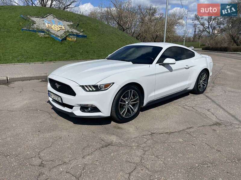 Ford Mustang (2016)