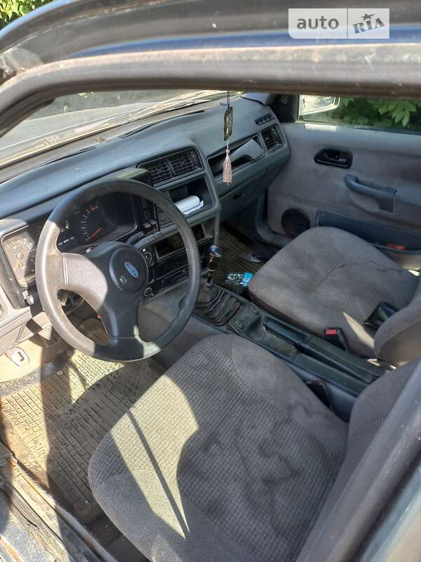 Ford Sierra (1988)
