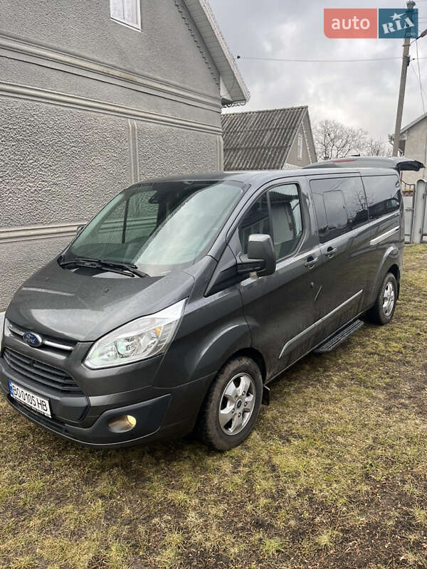 Ford Tourneo custom (2017)