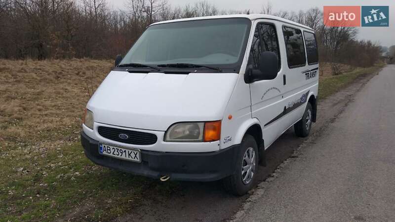 Ford Transit connect (2002)