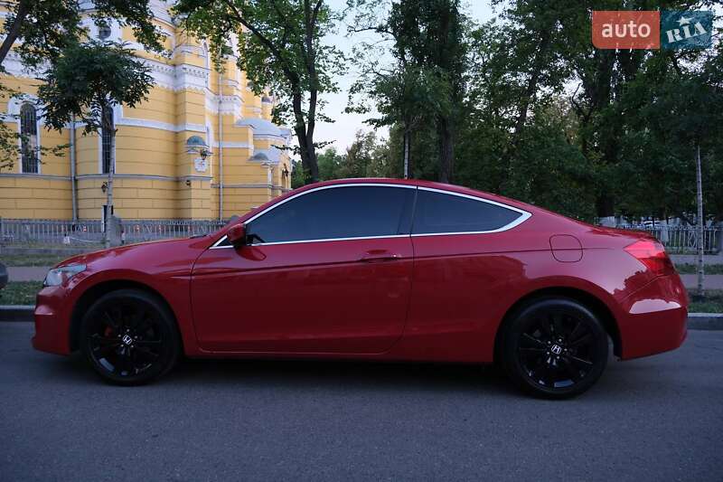 Honda Accord coupe (2011)