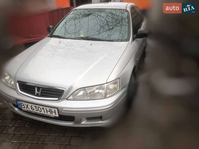 Honda Accord (2000)